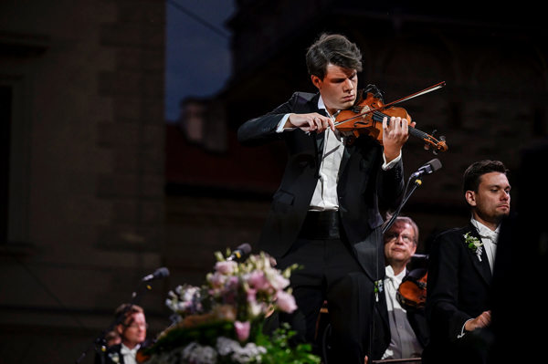 Sarasate: Zigeunerweisen (Gypsy Airs) for violin and orchestra